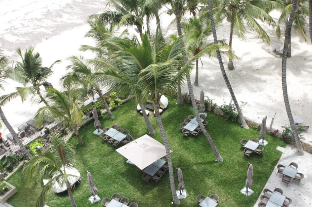 Cowrie Shell Beach Apartments 42/50