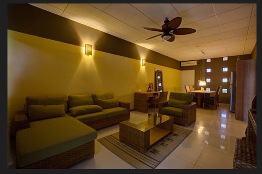 Jacana Amazon Wellness Resort 36/68