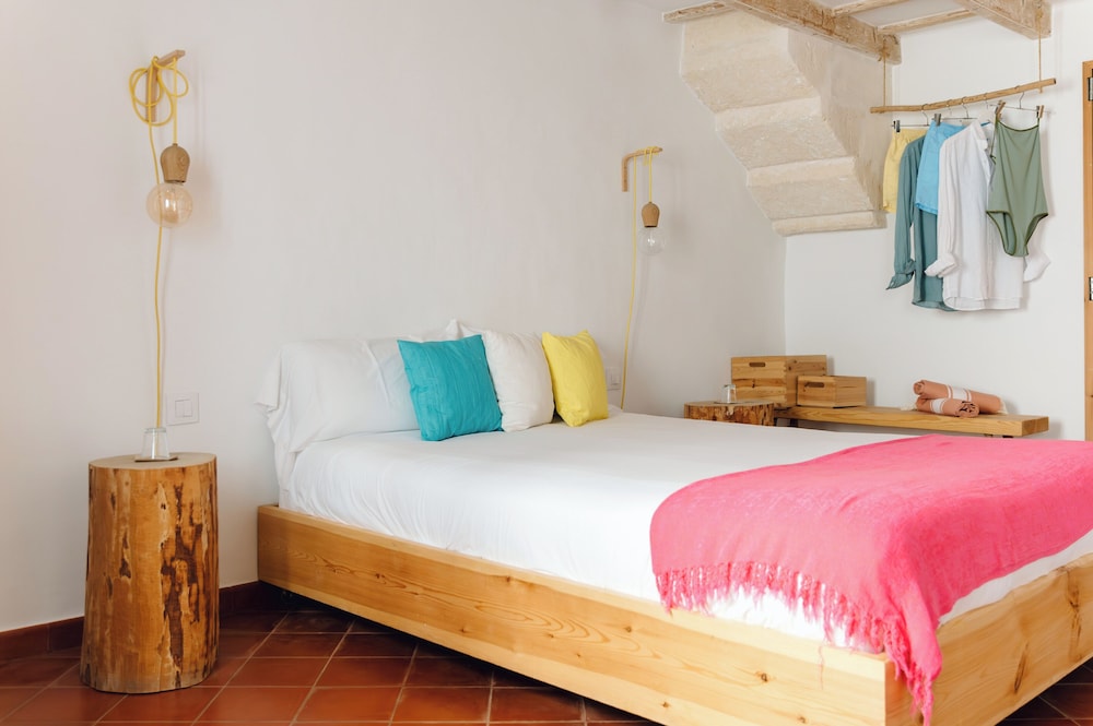 غرفة بسرير مزدوج بغرفة نوم واحدة، Home Hotel Menorca 6/10