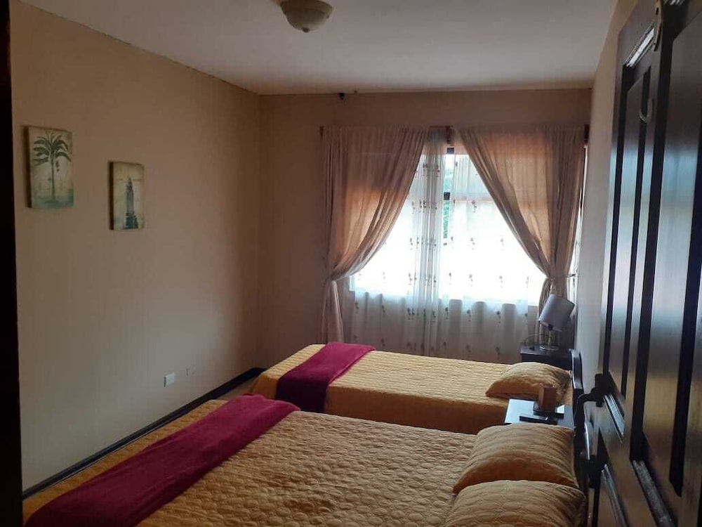 Hotel Santa Maria Inn 35/56