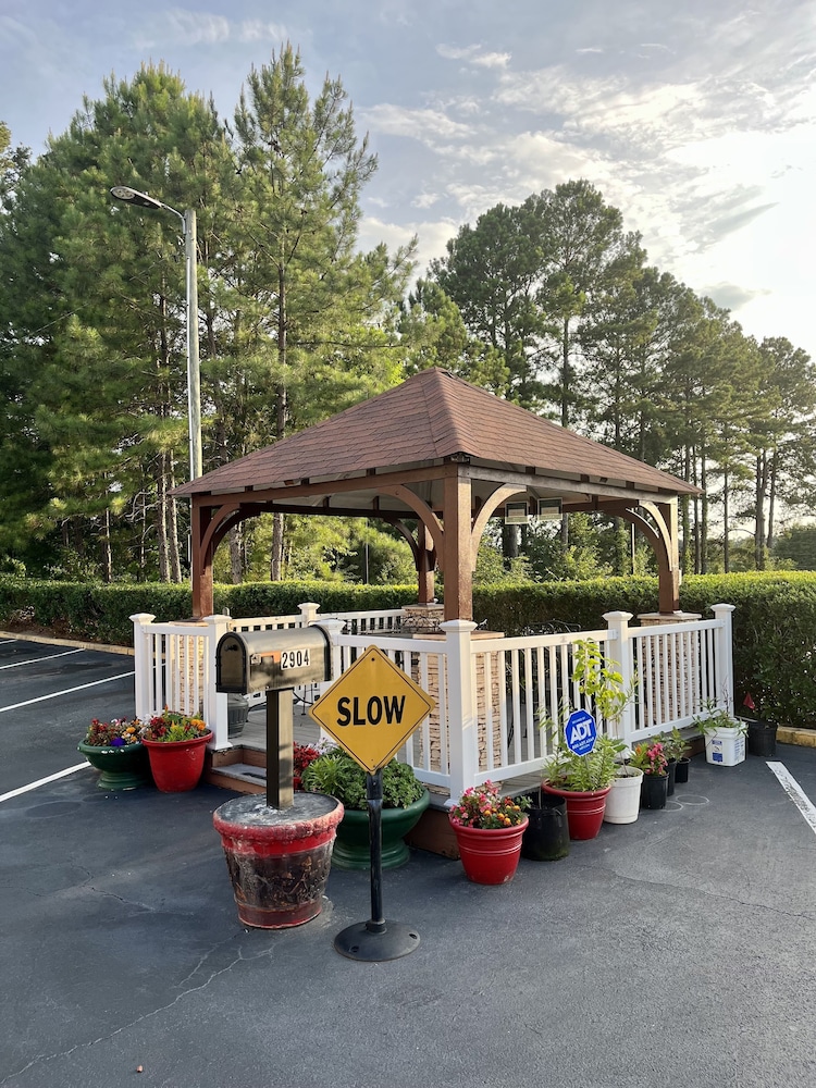West Bank Inn 50/60