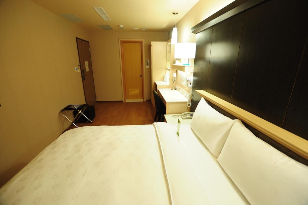 Kindness Hotel - Kaohsiung Main Station 21/51