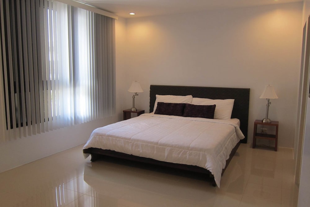 Tumon Bel-Air Serviced Residence 24/64