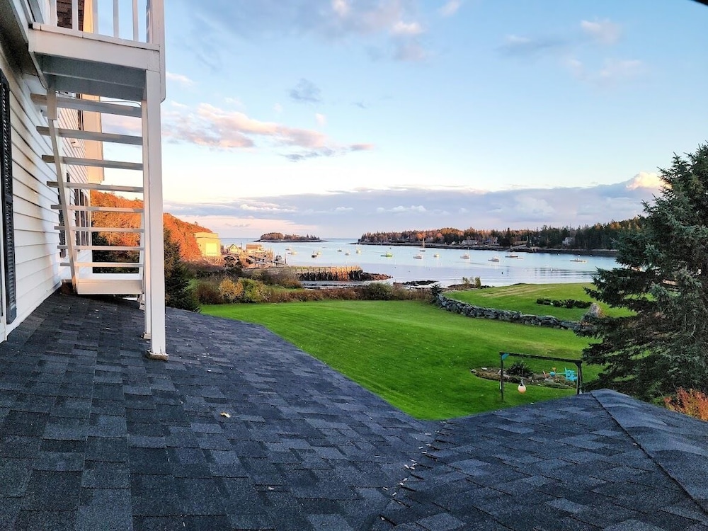East Wind Inn 67/75
