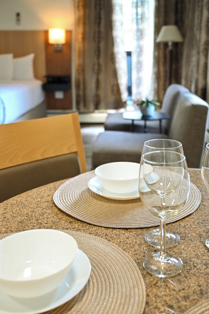 Divya Sutra Suites on Robson Downtown Vancouver 30/42