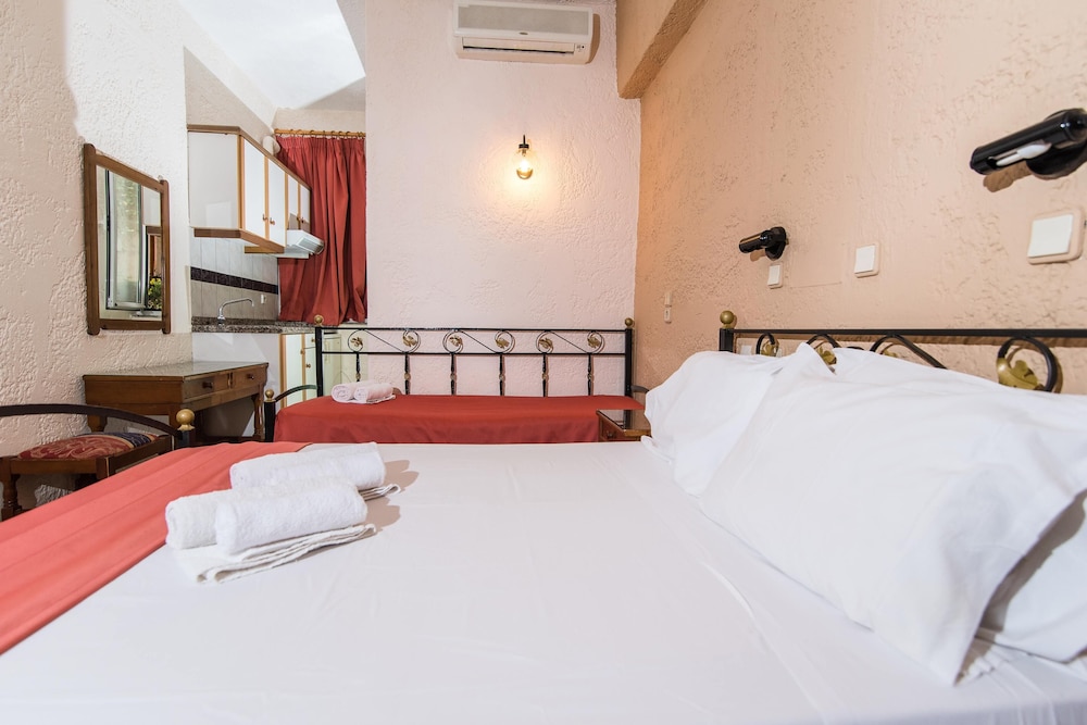 Economy, Basement, Studio, Double Bed