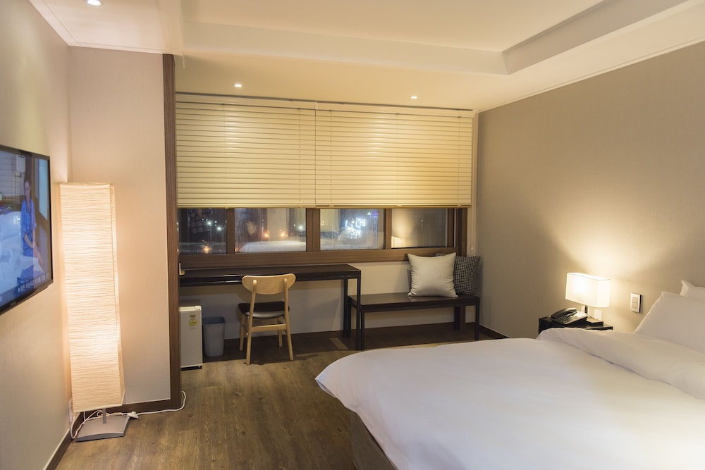 CHECK INN HOTEL JEJU 5/43