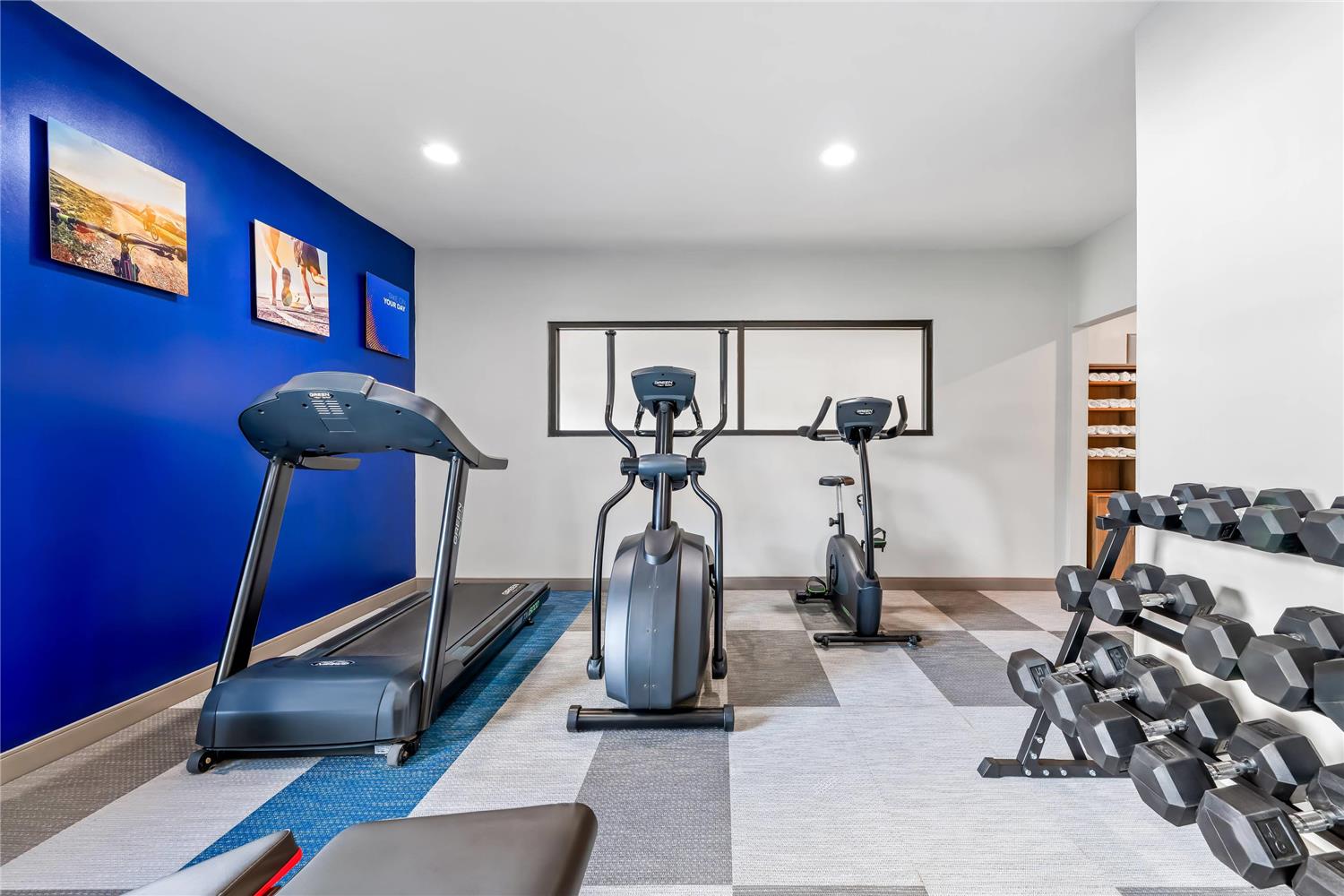 Comfort Inn & Suites River City Decatur 5/21