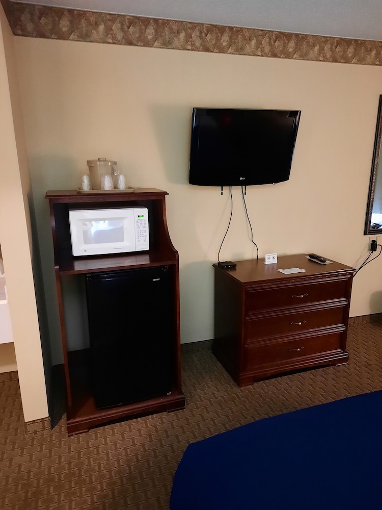 Horse Creek Inn - McCook 21/36