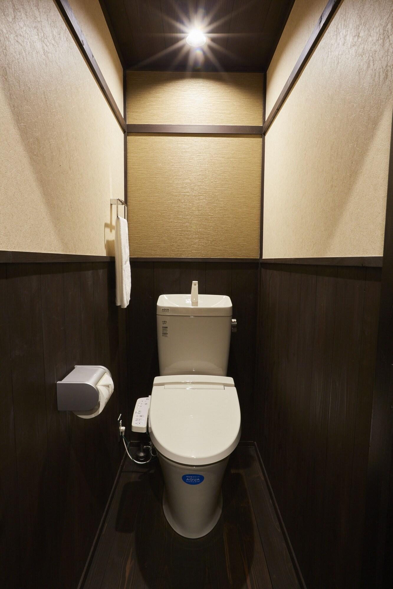 Japanese, Town House