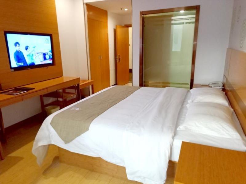 GreenTree Inn Fuyang Technician College 9/21
