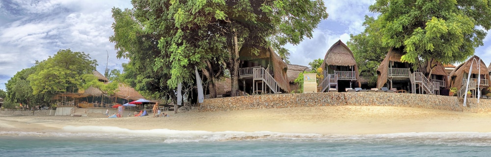 Hai Tide Beach Resort 12/74