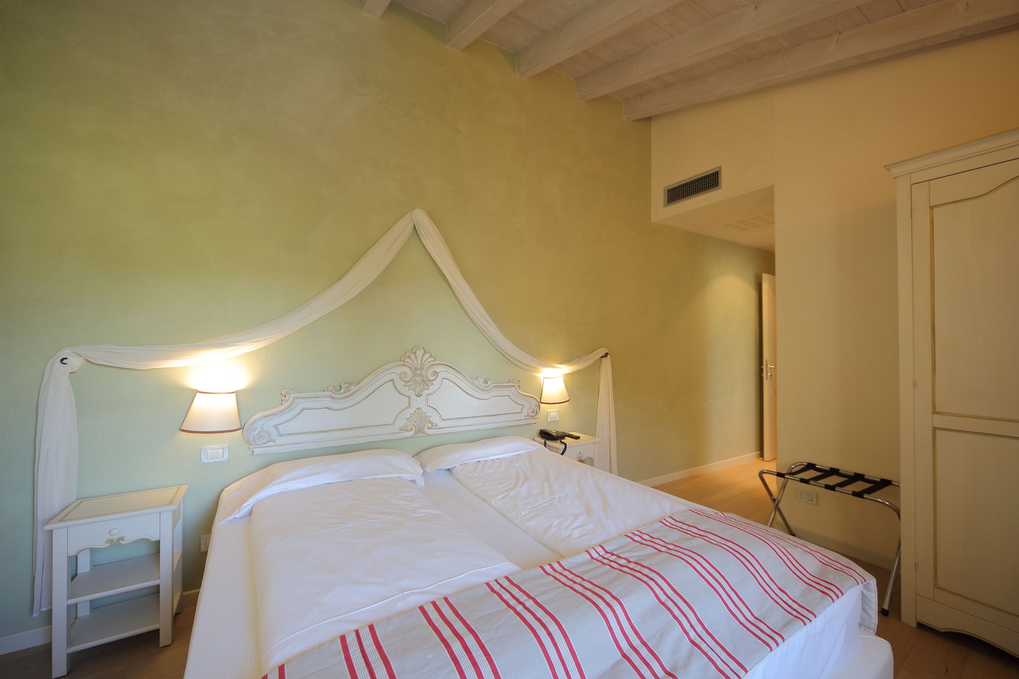 جناح بسرير مزدوج مع أريكة، Hotel Villa Moron 2/7