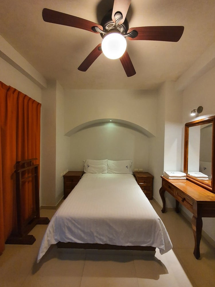 Hotel Puebla Plaza 32/50