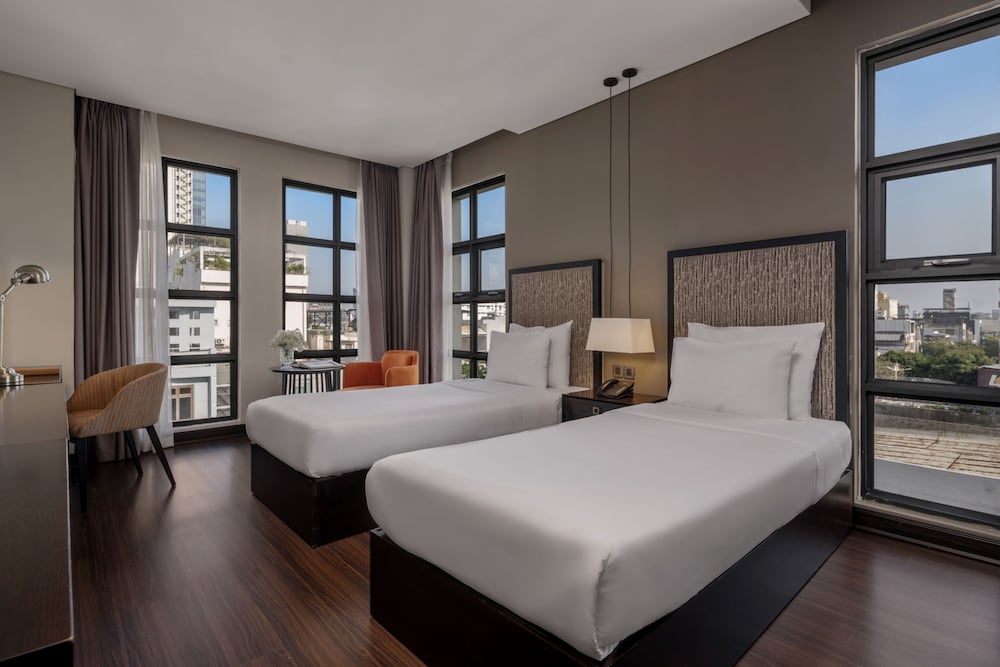 2 BEDROOMS, EXECUTIVE, APARTMENT, CITY VIEW