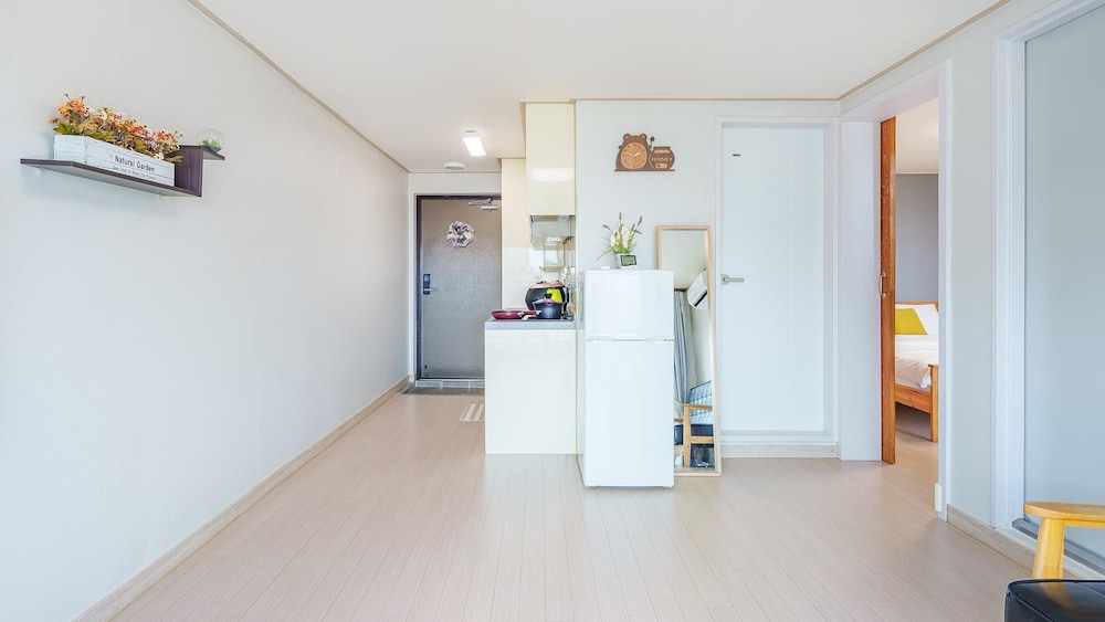 Jeju Inhouse Pension 7/53