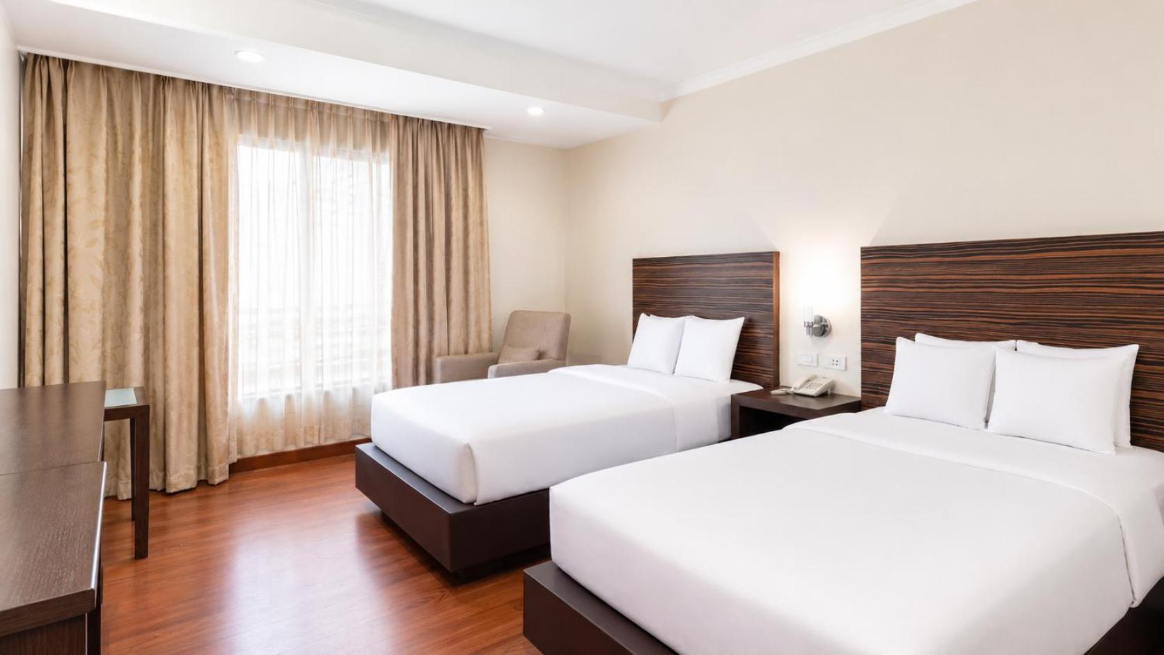 Superior, Twin Beds, Journeyhub Bangkok Sukhumvit 26 2/10