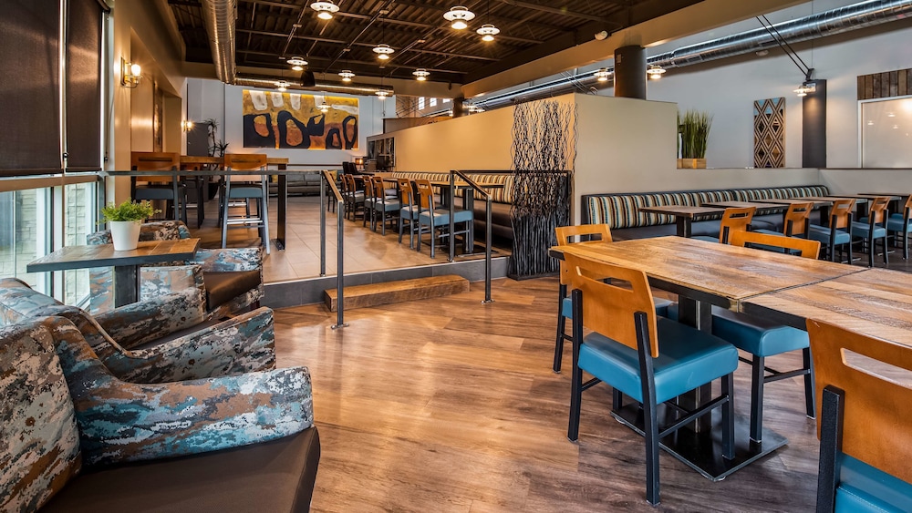Best Western Premier Ankeny Hotel 30/43