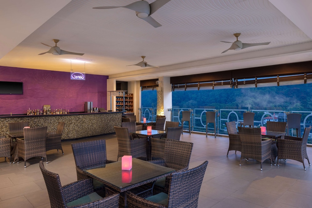 Radisson Hotel Kandy 55/72
