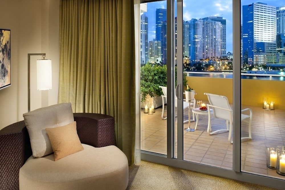 Mandarin Oriental Miami 21/44