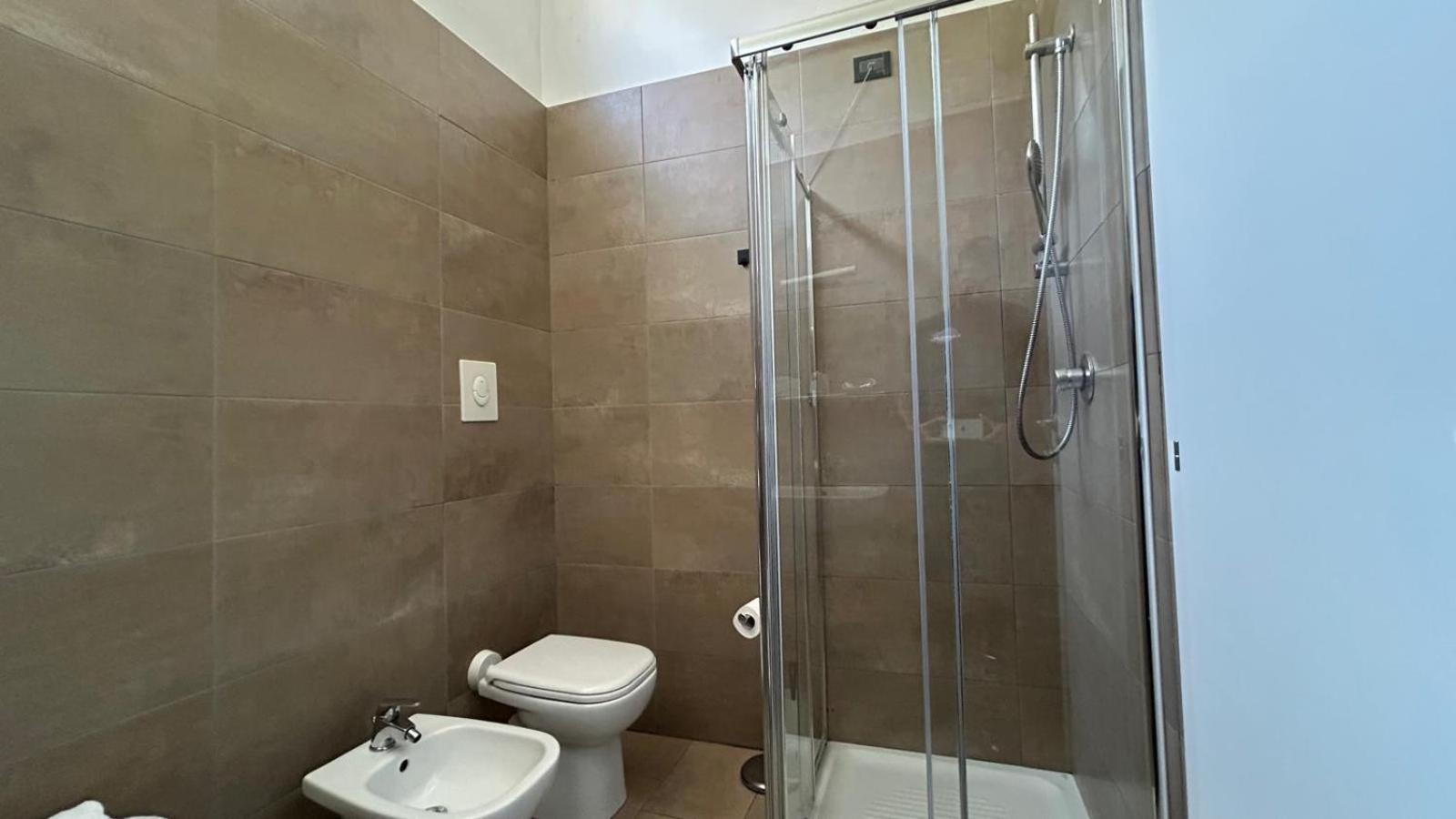 Albergo Salerno 45/50