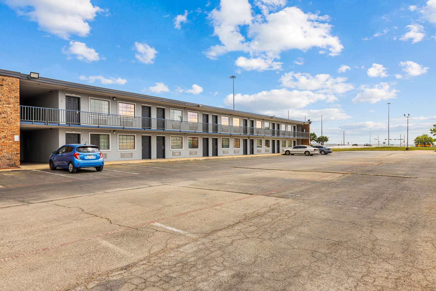 Americas Best Value Inn Ft. Worth Hurst 23/37