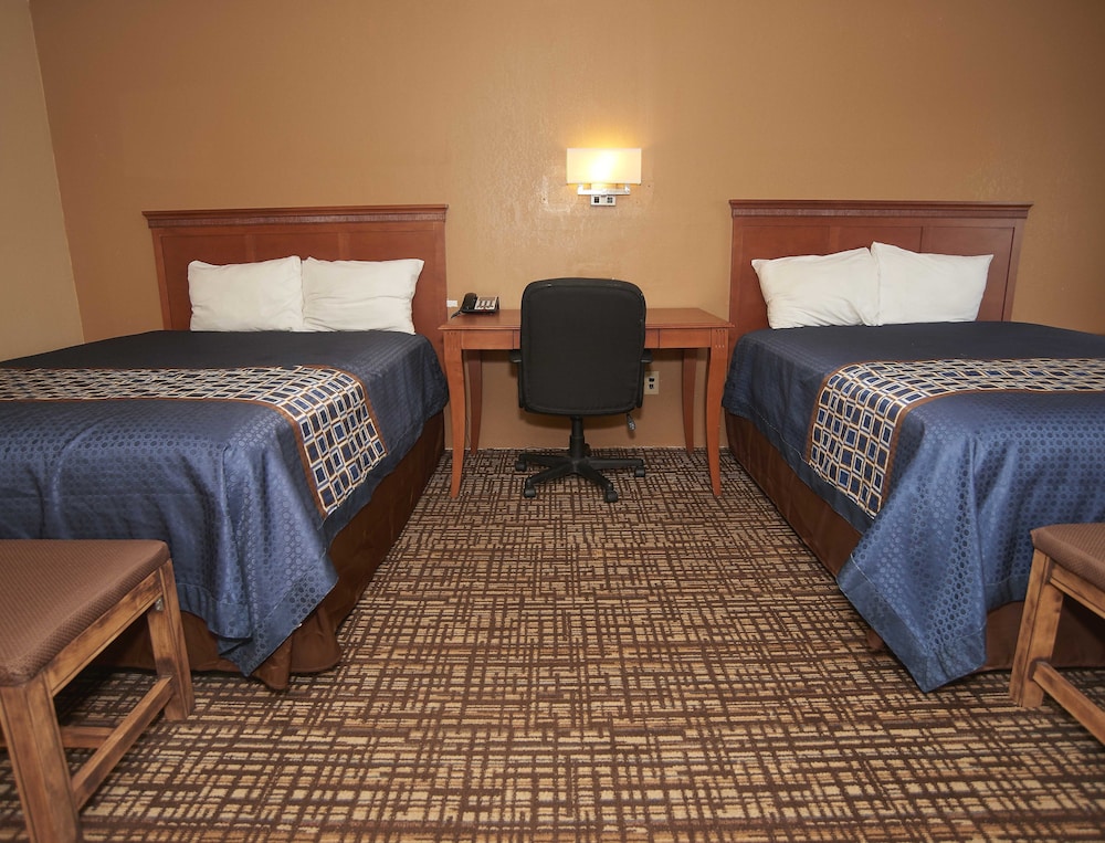 Hollow Inn and Motel 17/52