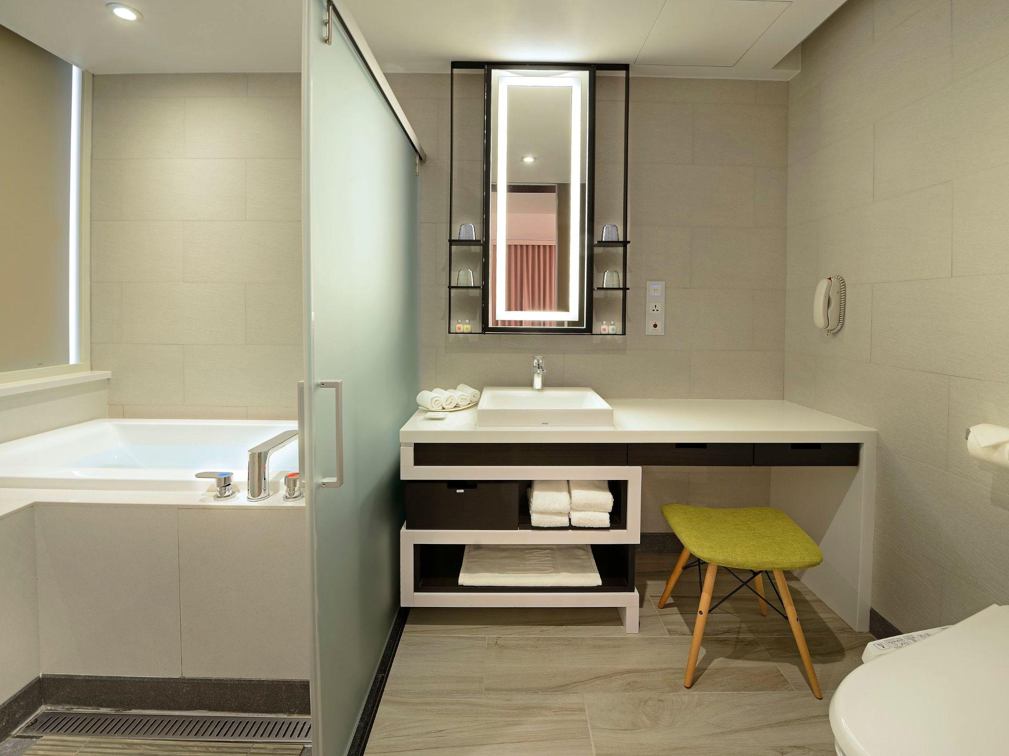 Uinn Business Hotel - Taipei Shilin 59/60