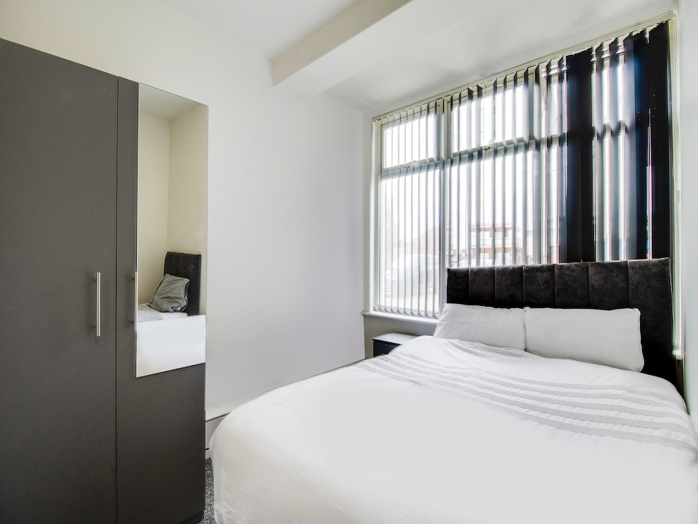 OYO The Longlands Hotel 6/39