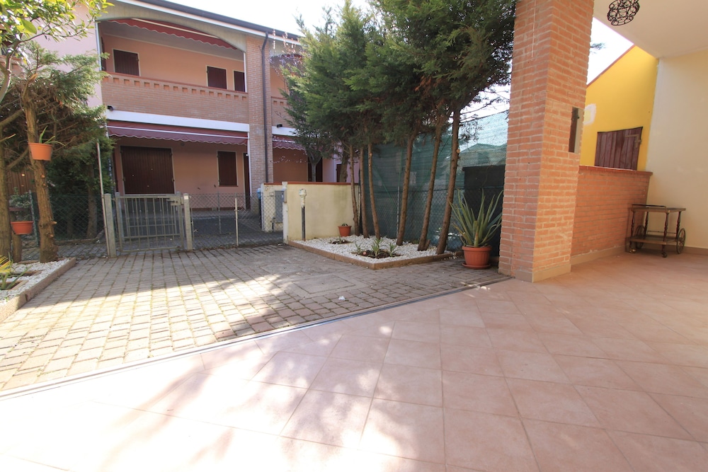 Begonia Villas 31/38