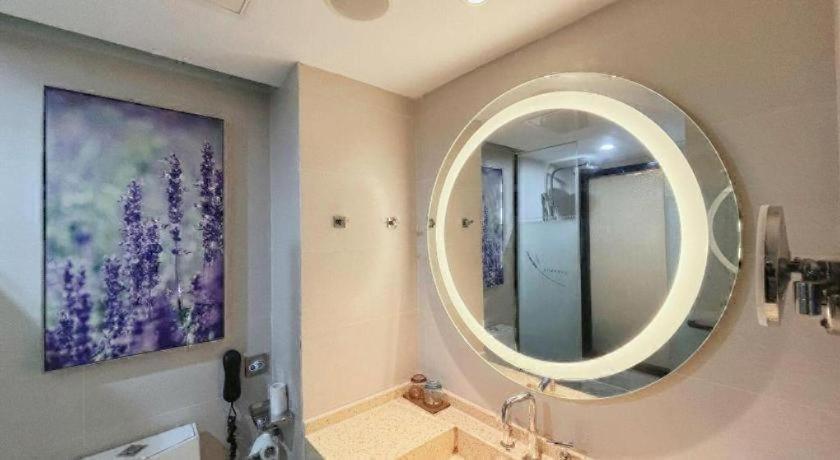 Lavande Hotels Shanghai Railway Station 30/48