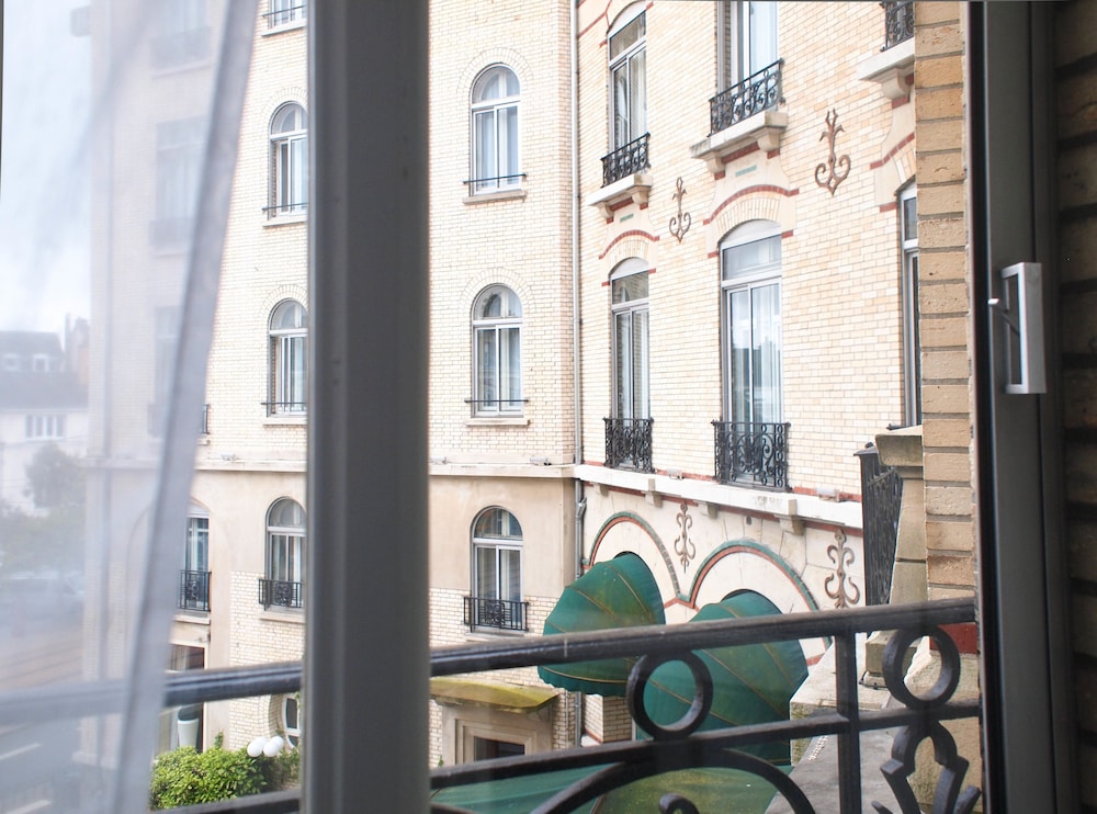 Concordia Le Mans Centre Gare Hotel 42/50
