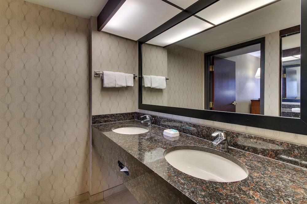 Heritage Inn Suites Houston/Sugar Land, Trademark by Wyndham 45/49