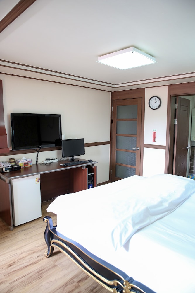 Hill Stay Hotel Residence 21/44