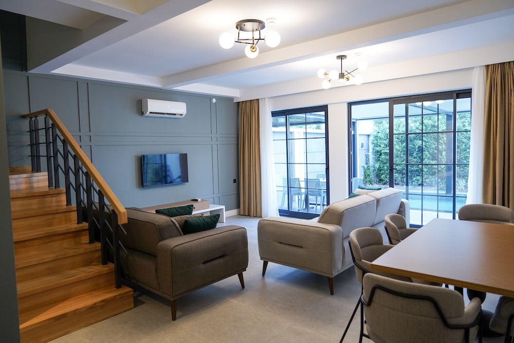 Juglans Suites 32/49