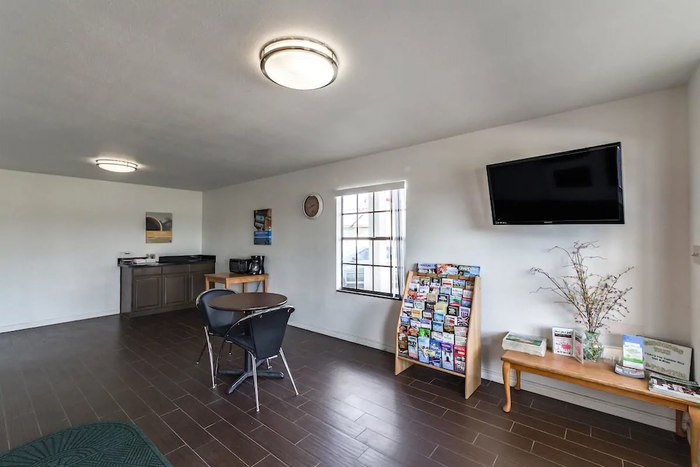 Motel 6 Giddings Tx 24/39