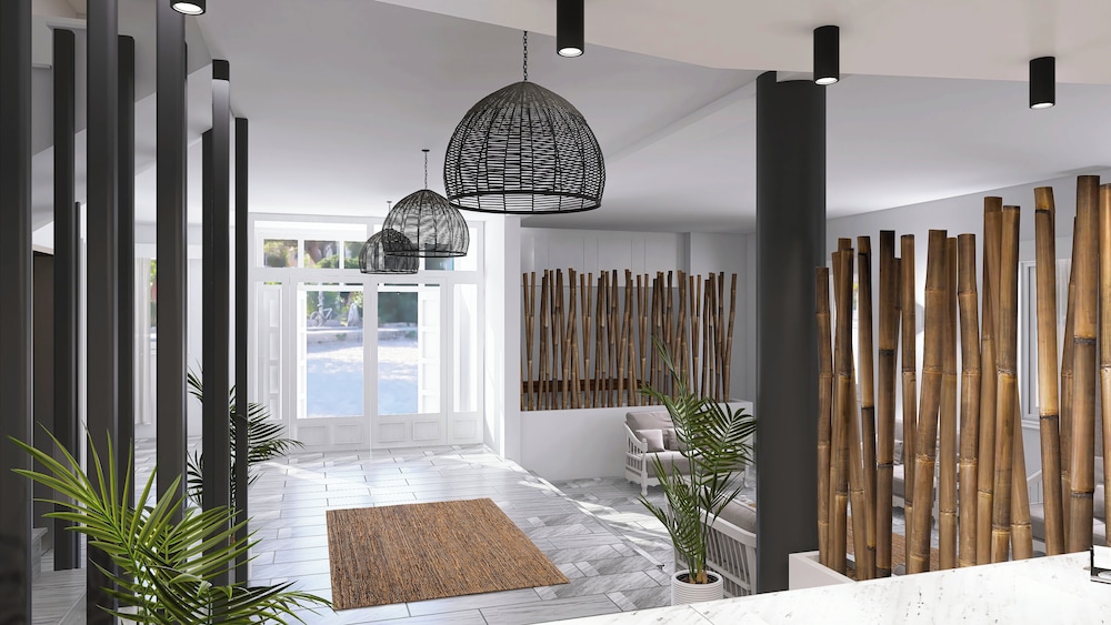 Polos Hotel Paros 6/90