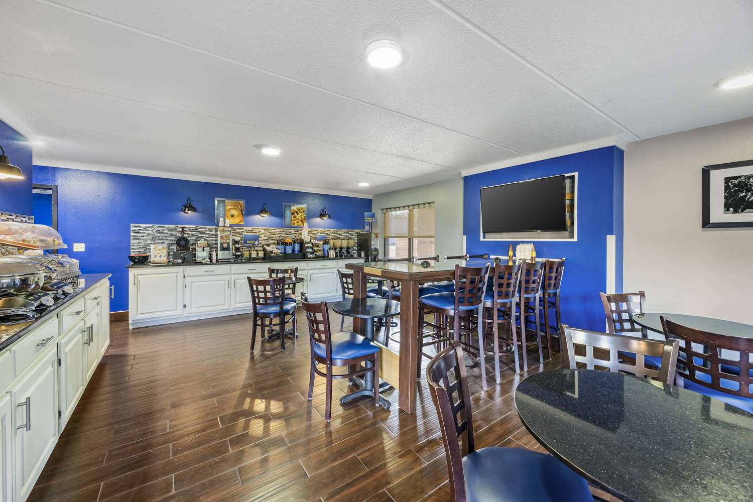 Best Western Shelbyville Inn And Suites Celebration 10/10