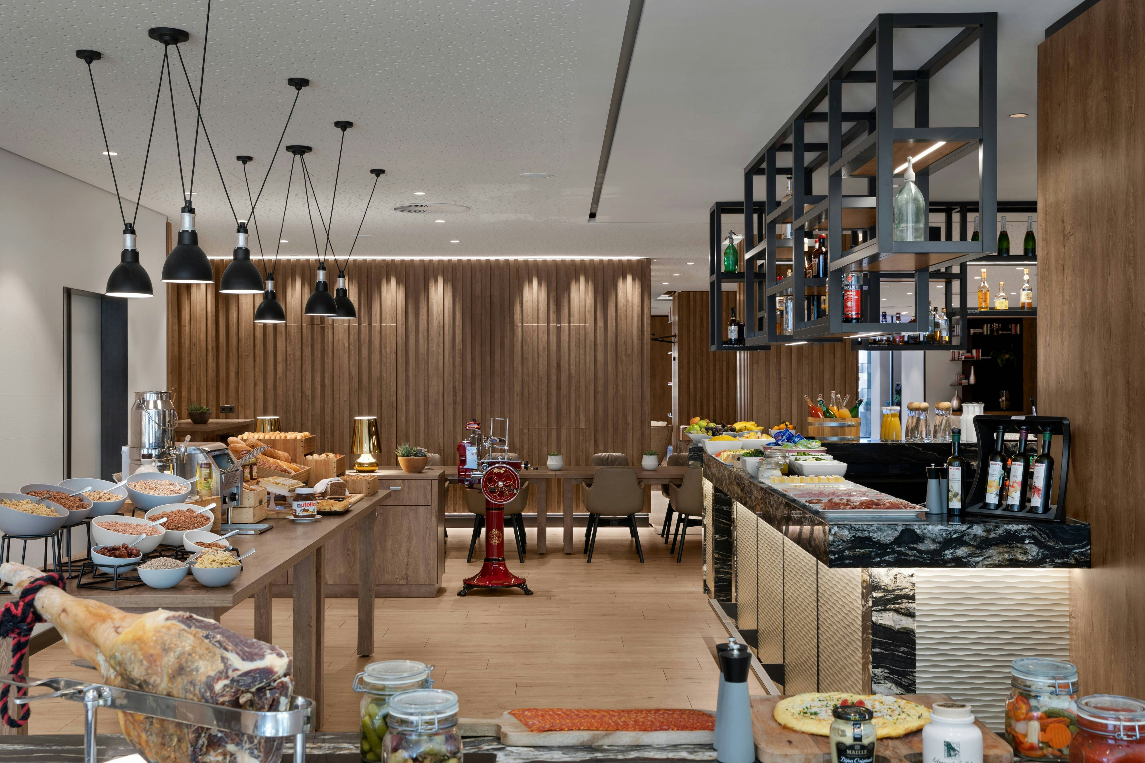 Ac Hotel By Marriott Innsbruck 19/27