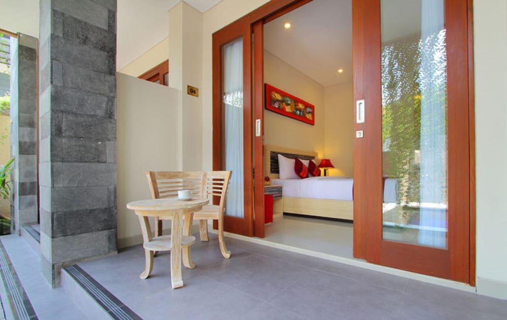 Vansari Hotel 4/27