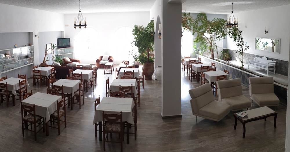 Porto Castello 54/70