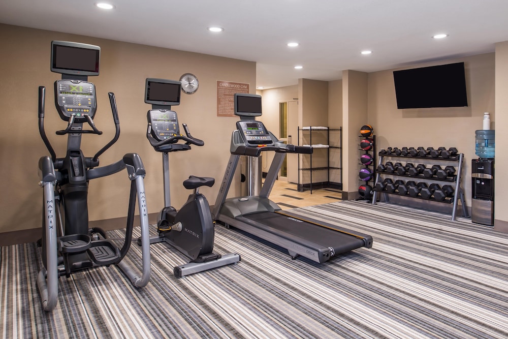 Candlewood Suites Kansas City 26/53