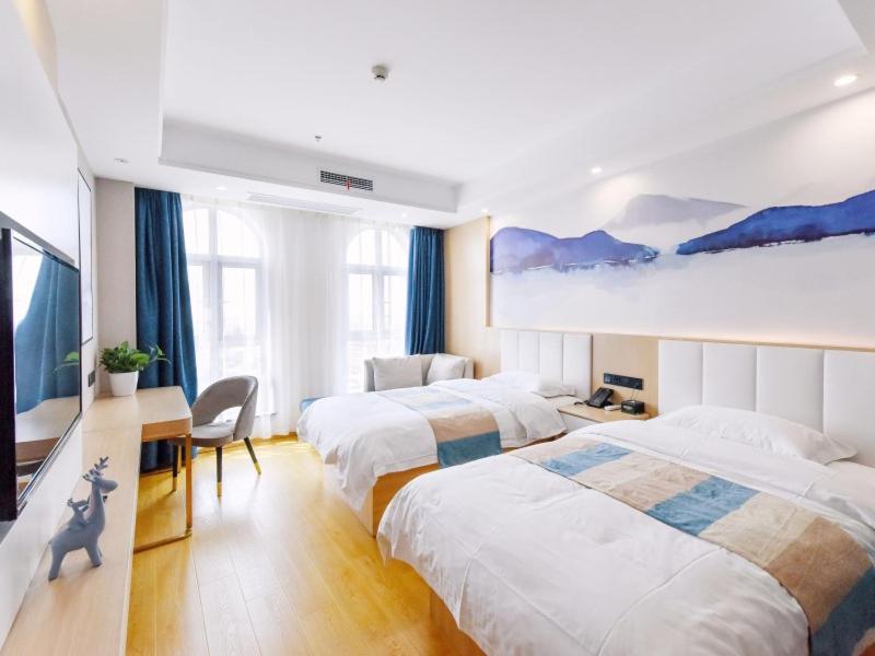 VX Wuxi Jiangyin High-tech Zone Panlongshan Park Hotel 4/18