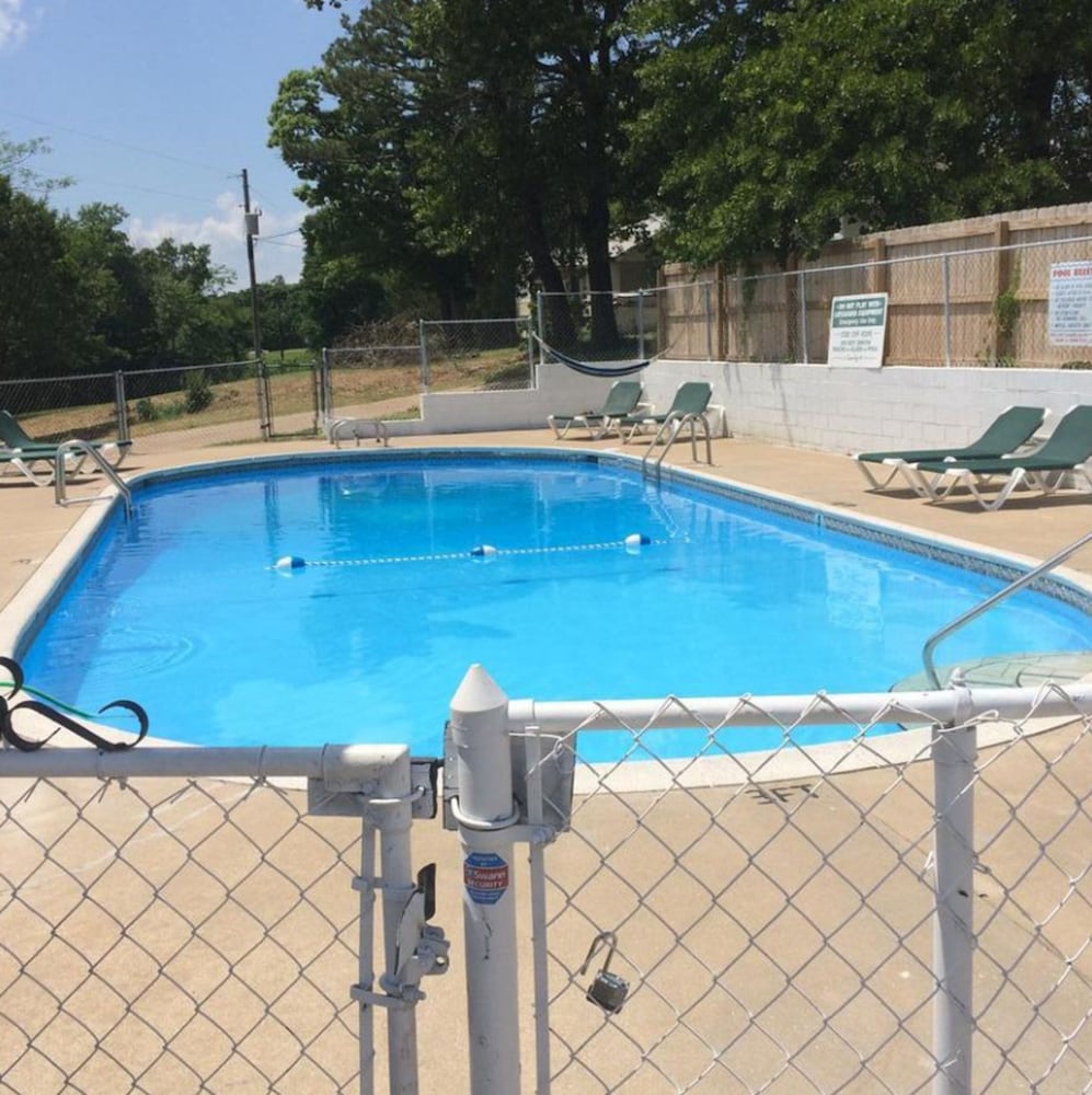 Wagner Inn 8/55