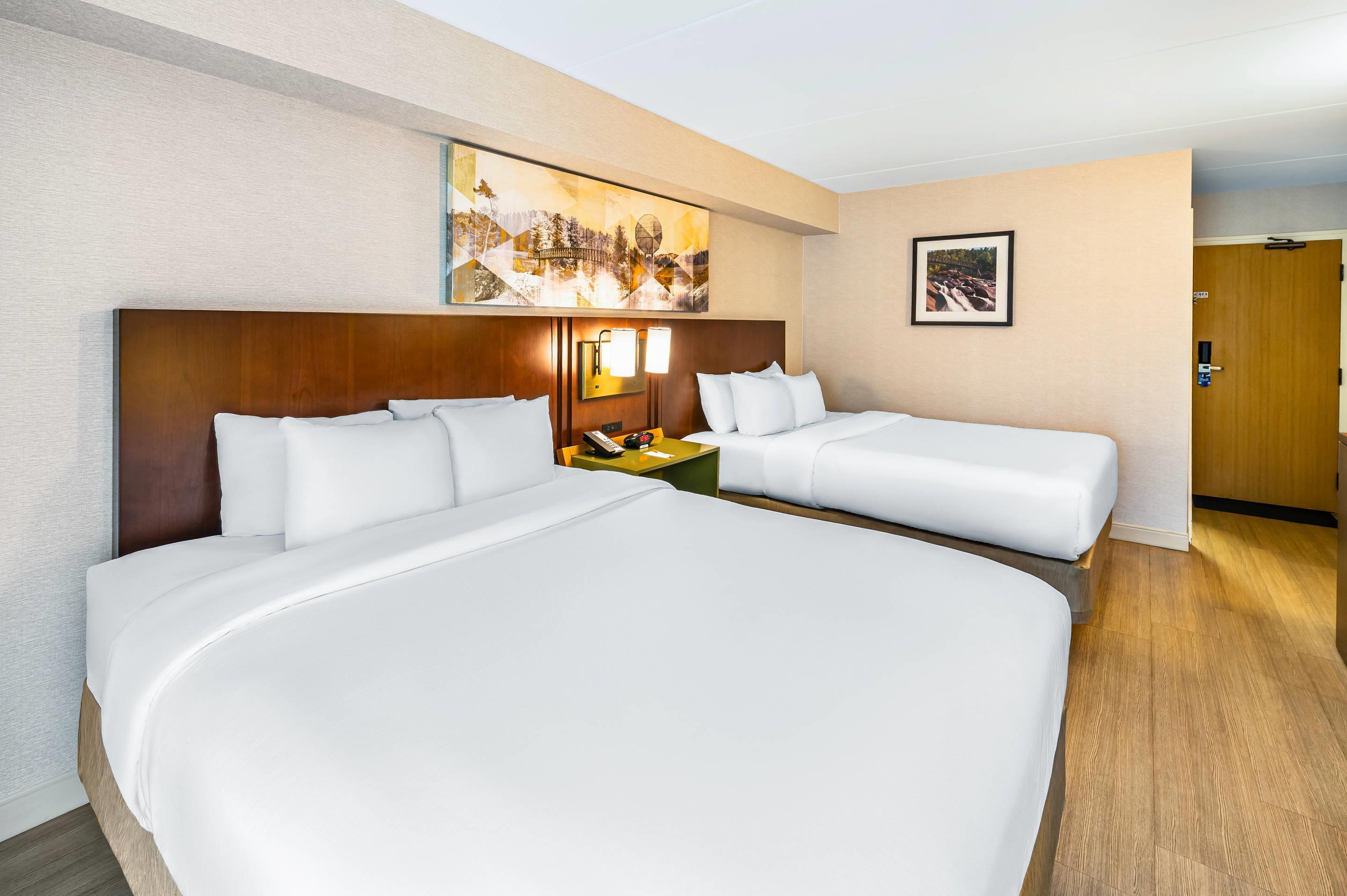 غرفة رباعية بسريرين كوين، Comfort Inn Sudbury East 5/6