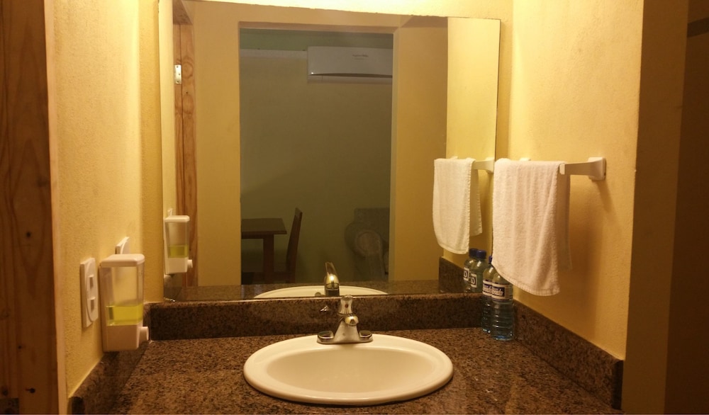 Hotel Estrella 24/34
