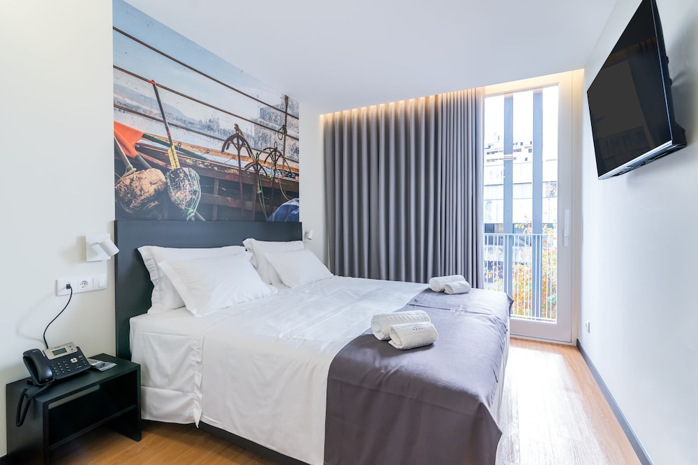 Flag Design Hotel 11/38
