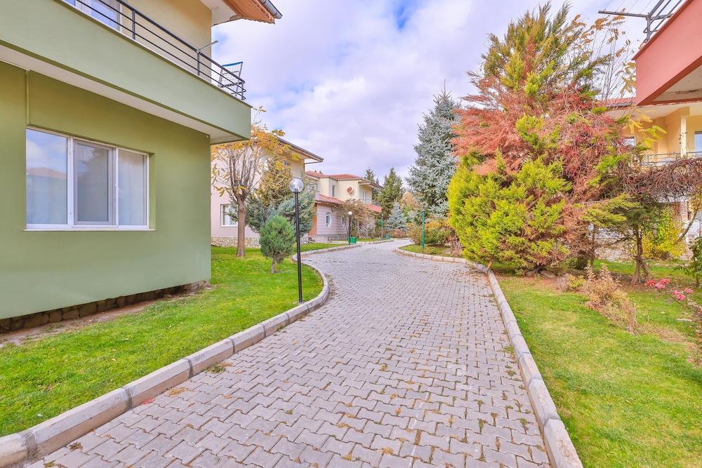 Dundar Termal Villa Otel 43/48