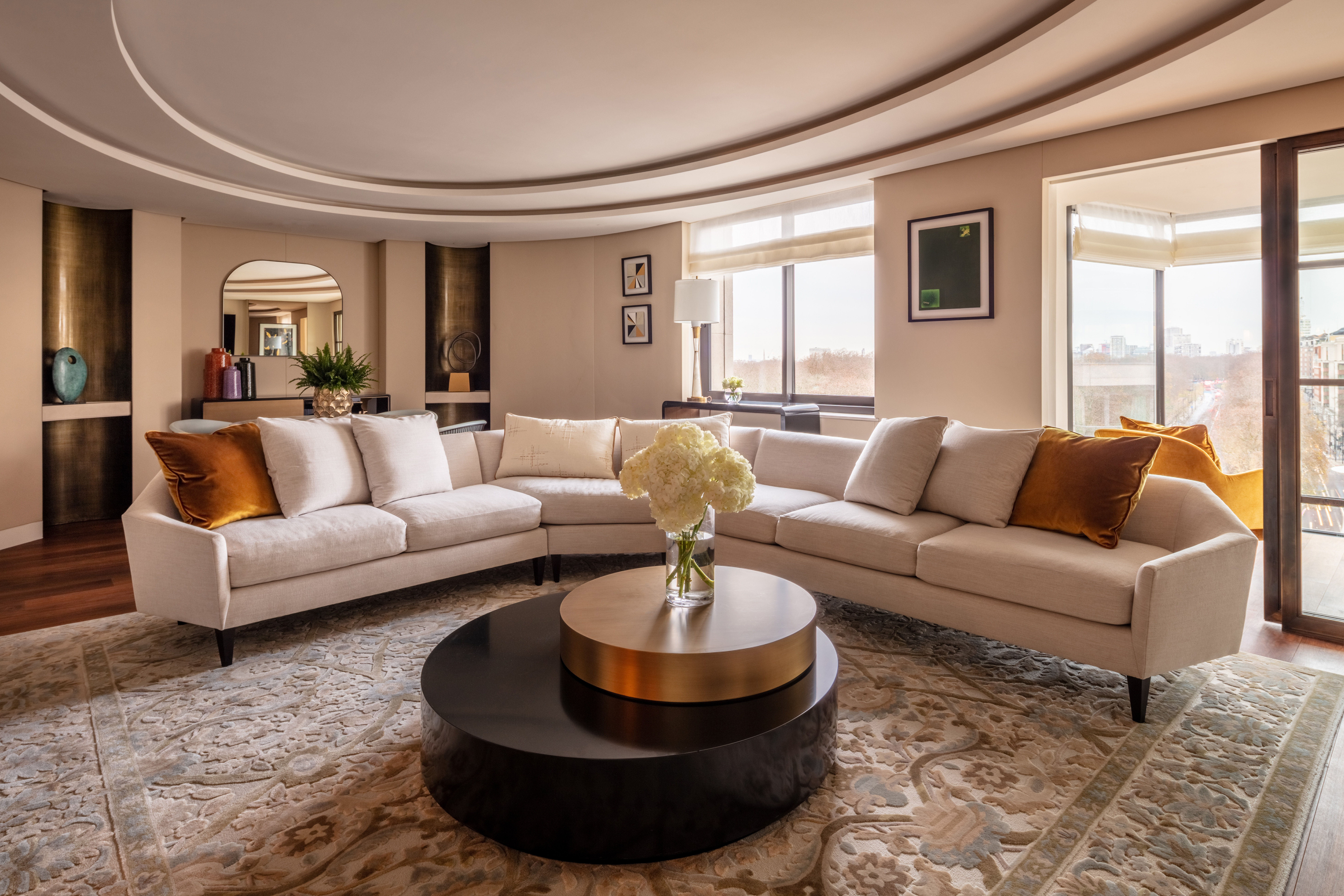 Four Seasons Hotel London at Park Lane 25/50