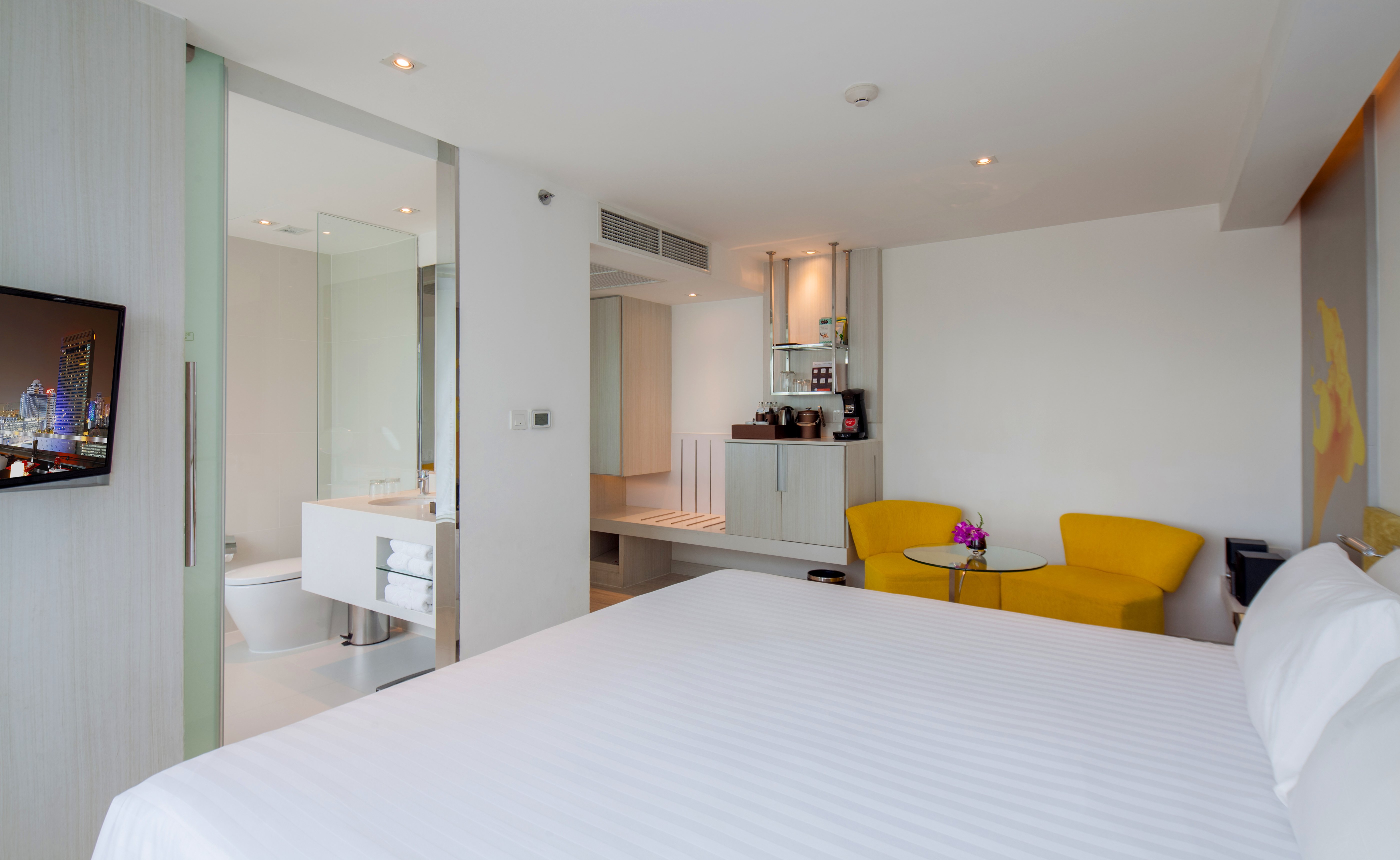 DELUXE, FAMILY, RESIDENCE, KING BED, BUNK BEDS